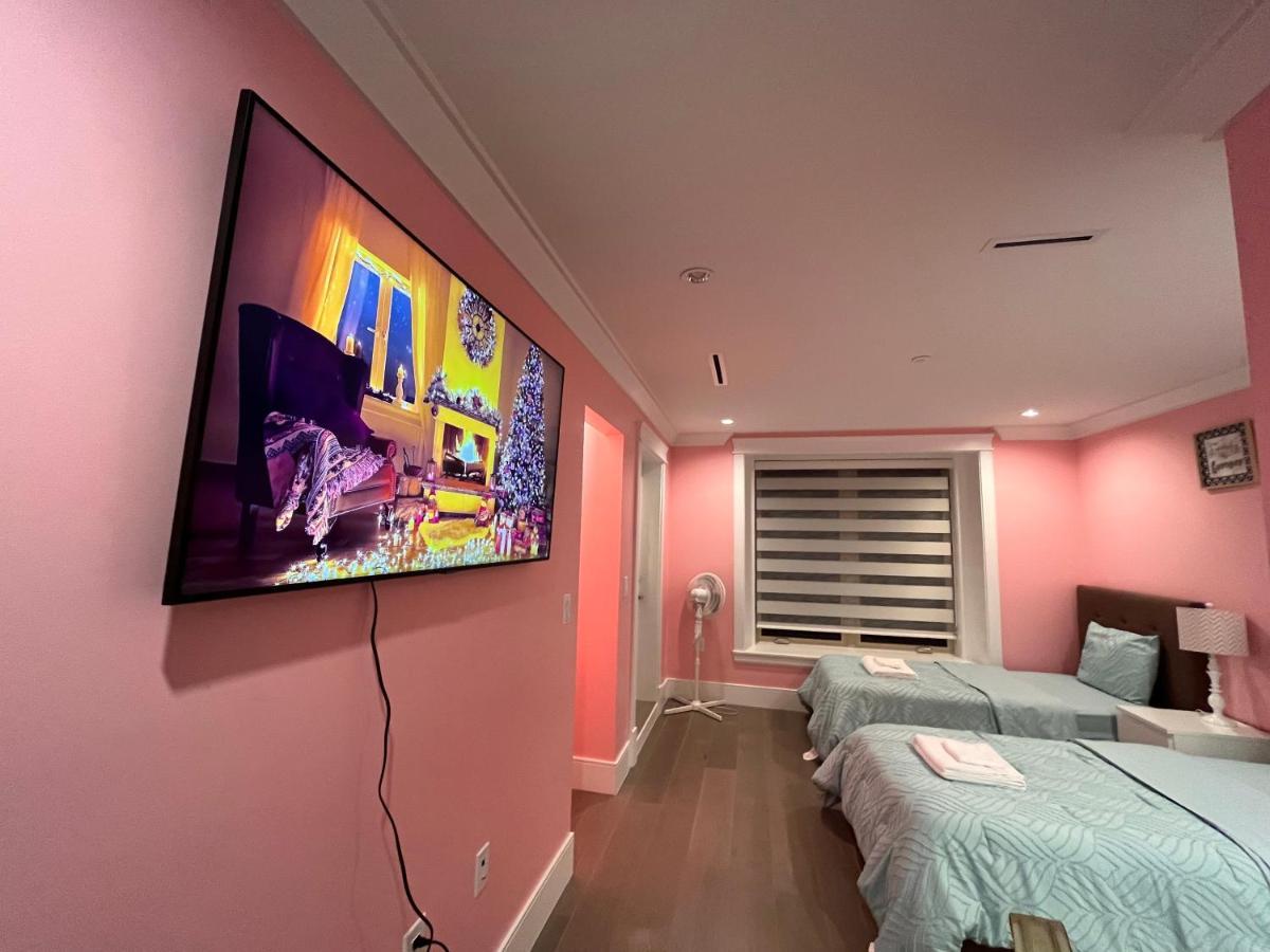 Milano Luxury Suites Ванкувер Экстерьер фото